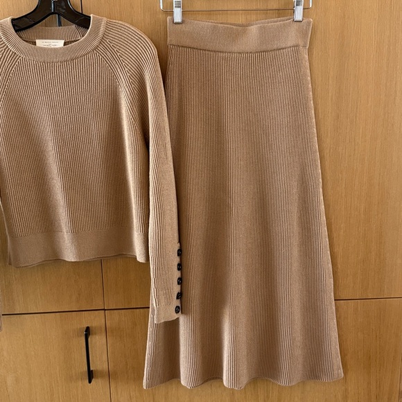 Sezane SAMI JUMPER and NAELLE SKIRT Matching Set Tan Color Womens size Small - Picture 9 of 13